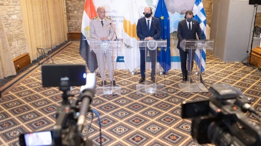 Thắt chặt quan hệ quốc phòng trước các mối đe dọa ở Đông Địa Trung Hải